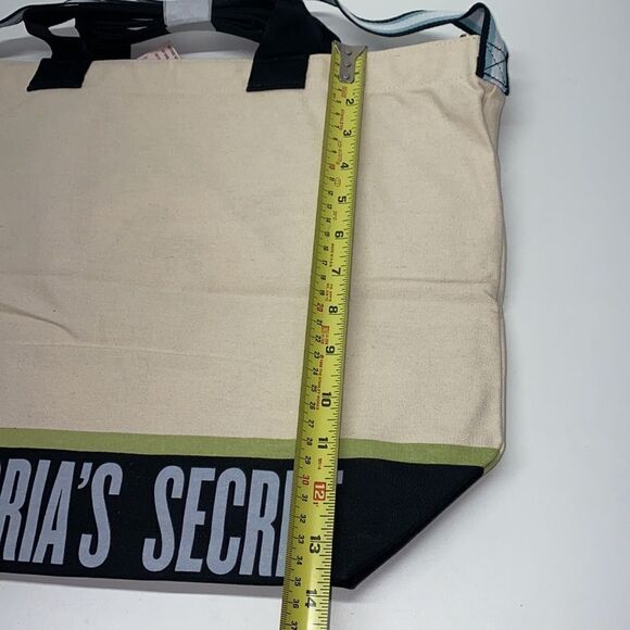 🔥2 in 1 Victoria secret bag tote /cooler New - Picture 5 of 9